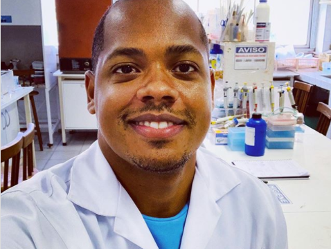 Alisson Macário de Oliveira