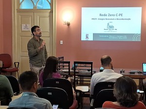 Professor da UFPE, Rômulo Menezes, apresenta proposições sobre Energias Renováveis e Descarbonização.